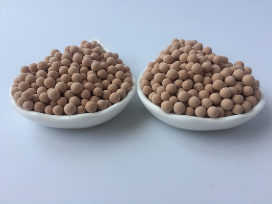جودة  13X Molecular Sieve Desiccant PH Value 6-8 Particle Size 3.0mm -5.0mm مصنع