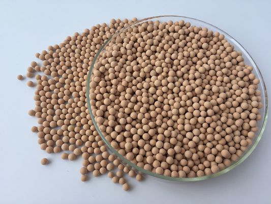 جودة  4a Molecular Sieve Adsorbent With Surface Area 500 - 800m2/G Shelf  Attrition مصنع